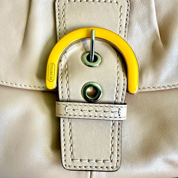 COACH Vintage Pearlized Ballet Slipper Pink Soho Leather w/Buckle Shoulder Bag - Picture 6 of 8